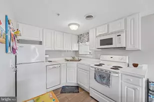 111 W Lavender Rd, Wildwood, NJ 08260 - Photo 13