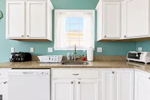 223 E Roberts Ave, Wildwood, NJ 08260 - Photo 17