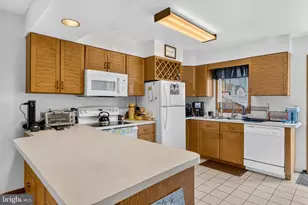 301 E Louisville Ave, Wildwood, NJ 08260 - Photo 11