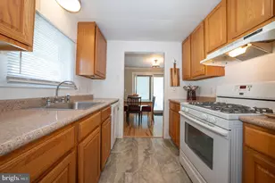 10 E Atlantic Ave, Villas, NJ 08251 - Photo 17