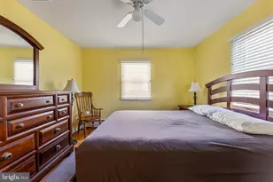 107 E Hollywood Ave, Wildwood, NJ 08260 - Photo 17