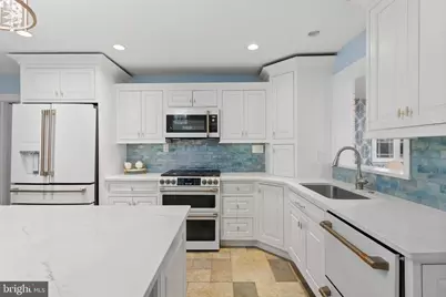 105 W Jefferson Avenue, Wildwood, NJ 08260 - Photo 11