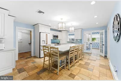 105 W Jefferson Avenue, Wildwood, NJ 08260 - Photo 9