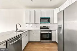 121 E Maple Ave, Wildwood, NJ 08260 - Photo 17