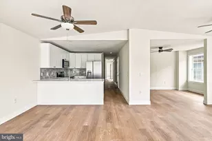 121 E Maple Ave, Wildwood, NJ 08260 - Photo 21