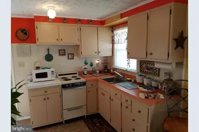 203 J Avenue, West Wildwood, NJ 08260 - Photo 9