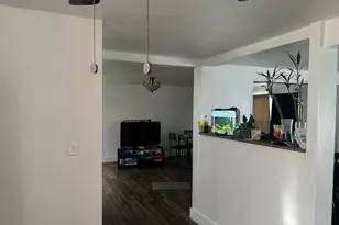 28 E Adams St, Paulsboro, NJ 08066 - Photo 9