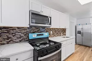 221 Oak St, Monroe Township, NJ 08094 - Photo 9