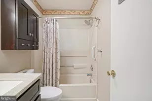 93 Claire Ct, Washington Township, NJ 08012 - Photo 17