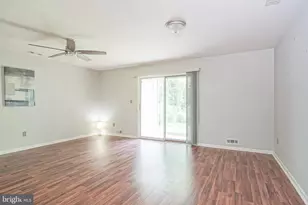 93 Claire Ct, Washington Township, NJ 08012 - Photo 5