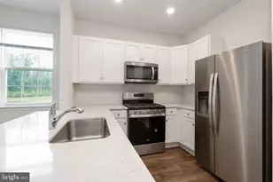 301 Mazzeo Dr, Glassboro, NJ 08028 - Photo 23