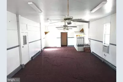 28 W Jefferson Street, Paulsboro, NJ 08066 - Photo 9