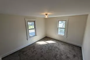 129 Malaga Park Dr, Franklin Township, NJ 08328 - Photo 11