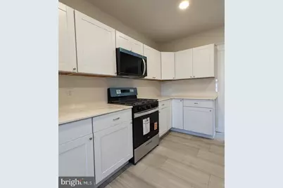 129 Malaga Park Drive, Franklin Township, NJ 08328 - Photo 3