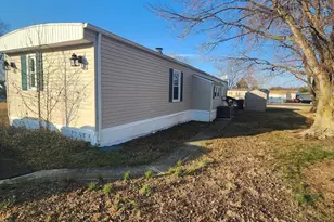 302 Arizona Ave, Monroe Township, NJ 08094 - Photo 3