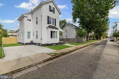 21 W Adams Street, Paulsboro, NJ 08066 - Photo 3