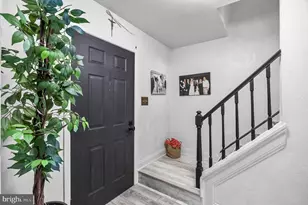 212 Fawn Meadows Dr, East Greenwich Township, NJ 08061 - Photo 5