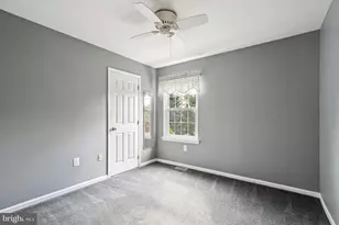 121 Weathervane Dr, East Greenwich Township, NJ 08061 - Photo 15