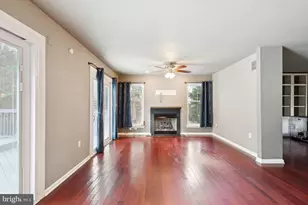 121 Weathervane Dr, East Greenwich Township, NJ 08061 - Photo 9