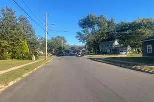 185 Ward Ln, Monroe Township, NJ 08094 - Photo 3