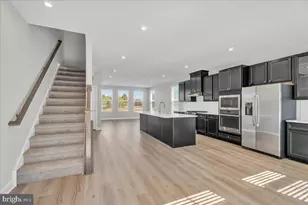 76 Sand Hills Dr, Monroe Township, NJ 08094 - Photo 7