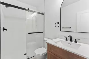 21 S Columbia St, Woodbury, NJ 08096 - Photo 5