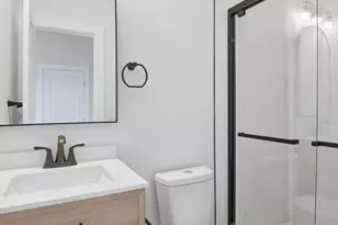 21 S Columbia St, Woodbury, NJ 08096 - Photo 9