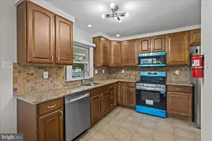 851 Trenton Ave, Sewell, NJ 08080 - Photo 11