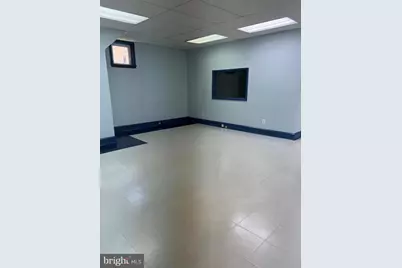 403 W Broad Street, Greenwich Township, NJ 08027 - Photo 3