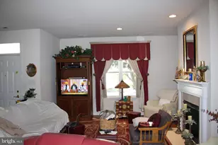 301 Castlewood Way, Woodbury, NJ 08096 - Photo 5