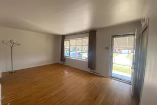 28 Fairmount Dr, Glassboro, NJ 08028 - Photo 3