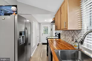 320 New Jersey Ave, National Park, NJ 08063 - Photo 11