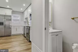 18 Madison St, Swedesboro, NJ 08085 - Photo 5