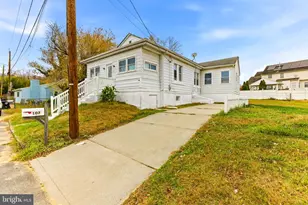 107 River Rd, West Deptford, NJ 08086 - Photo 1