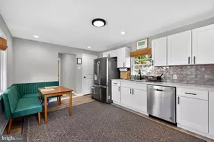 400 Poplar Ave, Woodbury Heights, NJ 08097 - Photo 9