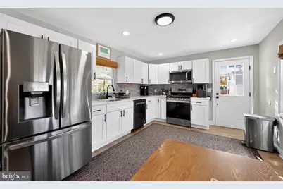 400 Poplar Avenue, Woodbury Heights, NJ 08097 - Photo 7