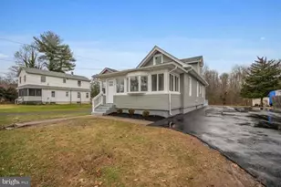 14 Sewell St, Glassboro, NJ 08028 - Photo 1