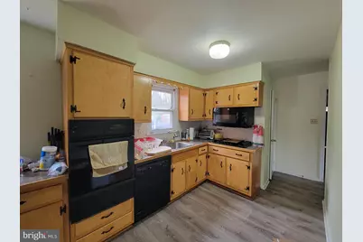 212 Cornell Road, Glassboro, NJ 08028 - Photo 9