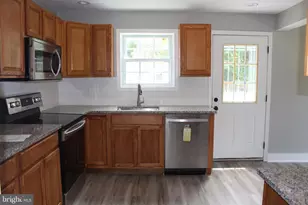 25 Church St, Glassboro, NJ 08028 - Photo 11
