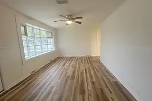 15 Livingstone Rd, Sewell, NJ 08080 - Photo 3