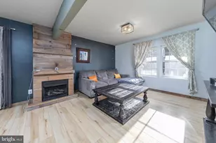 211 Hollywood Ave, Elk Township, NJ 08343 - Photo 11