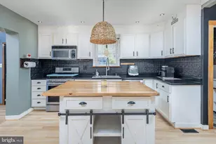 211 Hollywood Ave, Elk Township, NJ 08343 - Photo 5