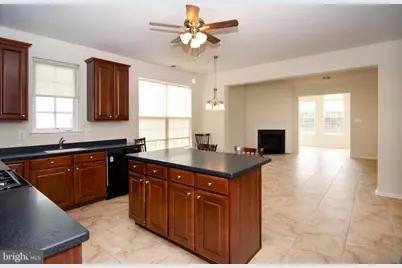 13 W Dehart Avenue, Clayton, NJ 08312 - Photo 11