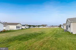 165 Dorian Dr, Monroe Township, NJ 08094 - Photo 5