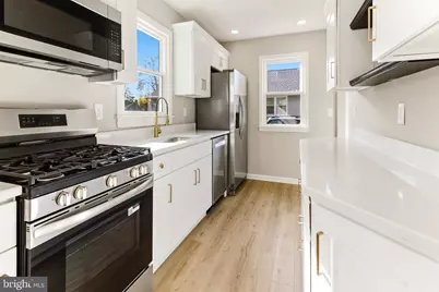 216 E Howard Street, Clayton, NJ 08312 - Photo 5
