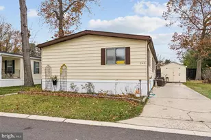 347 Orange Ln, Monroe Township, NJ 08094 - Photo 3