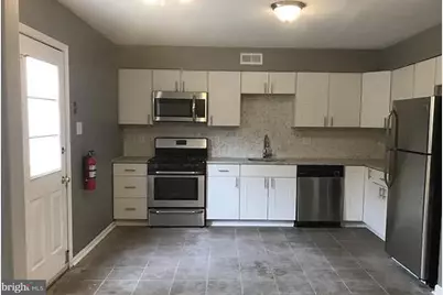 326 Stonehouse Lane, Harrison Township, NJ 08062 - Photo 3