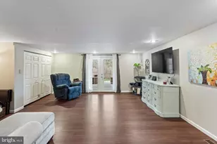 315 Laurel Ave, Monroe Township, NJ 08094 - Photo 25