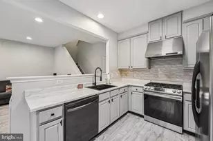 208 Chancellor Dr, Woodbury, NJ 08096 - Photo 15