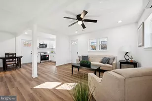 100 Stage Coach Rd, Monroe Township, NJ 08094 - Photo 9